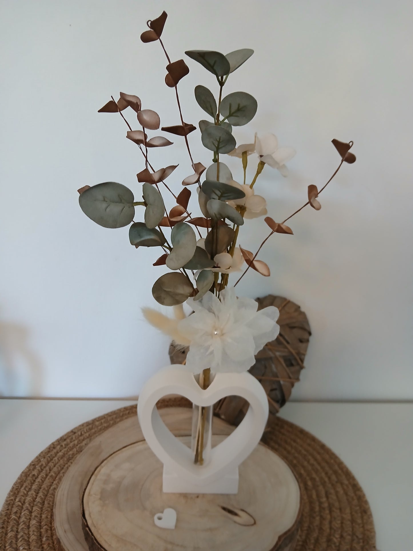 Herzvase mit Reagenzglas